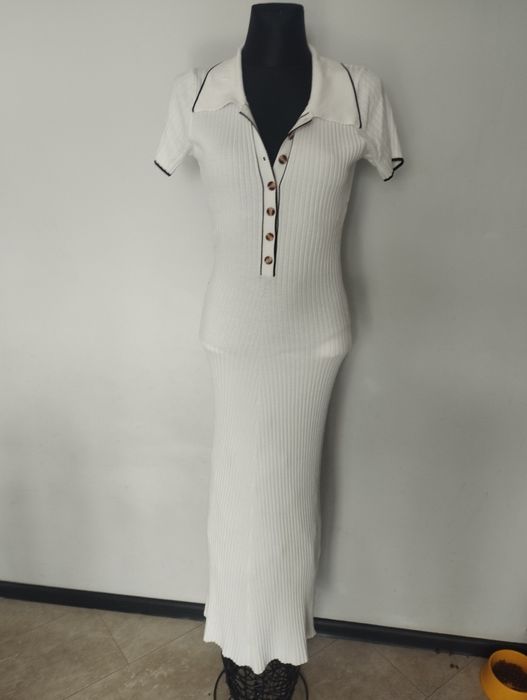 Плаття Sandro, Calvin Klein, guess