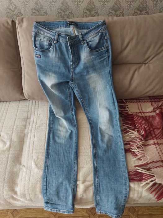 Джинсы женская одежда