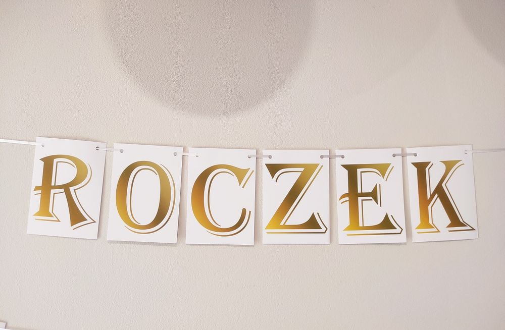 Baner / girlanda / złoty napis na urodziny " Mam już roczek "