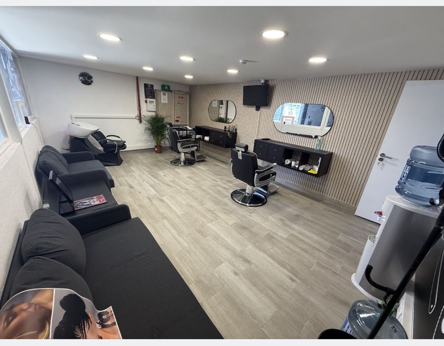 Aluga-se Barbearia completa