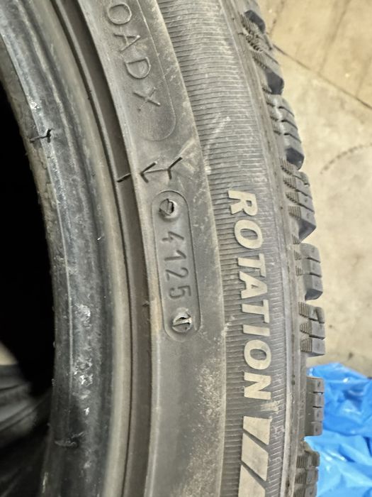 Opony zimowe Kormoran komplet 225/45 R17
