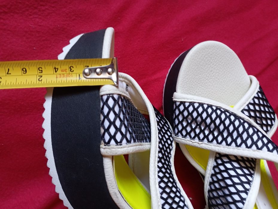 Жіночі босоніжки 41 р.