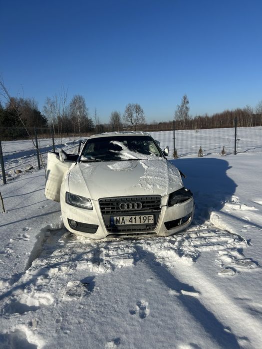 Sprzedam audi a5 2,0 tfsi uszkodzone