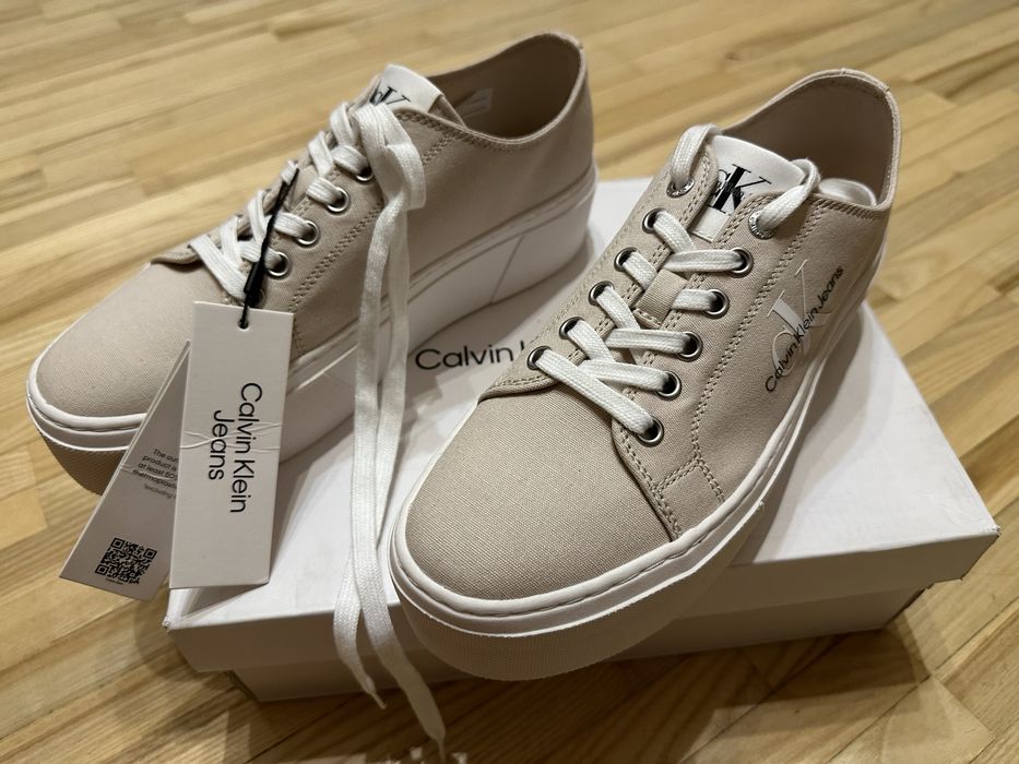 Кроссовки Calvin Klein Кеди Кросівки Взуття Макасини Платформа