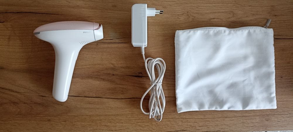 Фотоепілятор Phillips Lumea Advanced