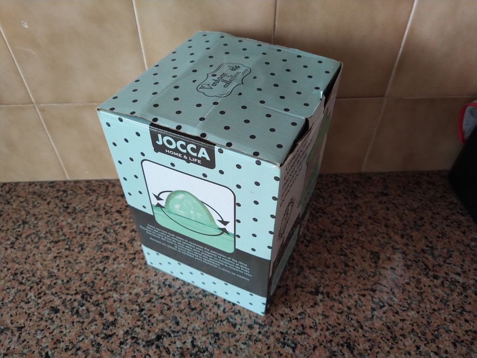 Espremedor de citrinos elétrico, da marca JOCCA. Casa quarto apartamen