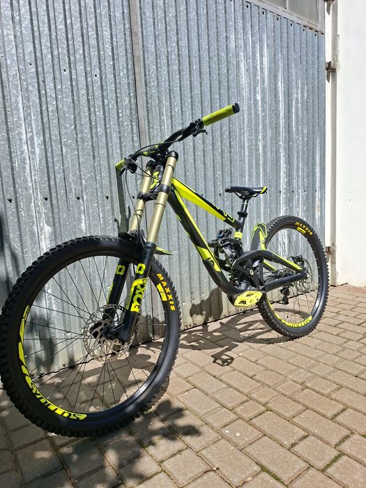 Scott gambler 720 (specialized trek santa cruz yt tues commenca yeti)