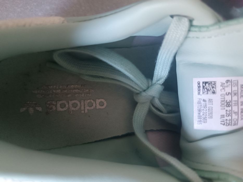 Buty damskie Adidas 38-skóra naturalna. Stan bdb