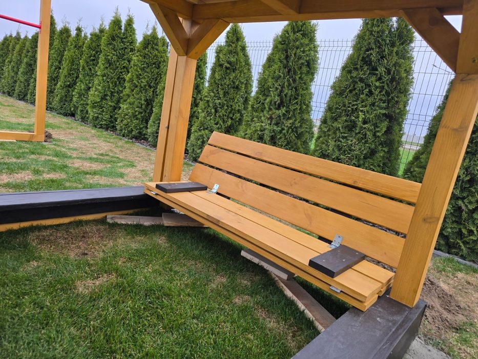 Plac zabaw Aleksander małpi gaj domek huśtawki Zjeżdżalnia