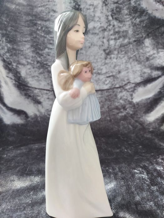 Lladro Nao porcelanowa figurka wys.24cm