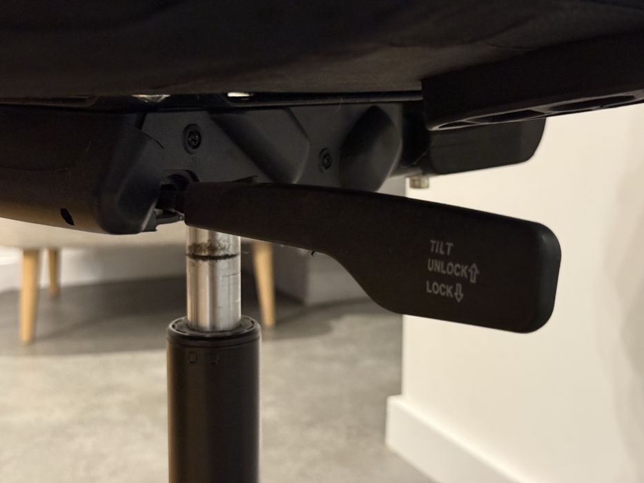 Fotel biurowy Coco BS HD RB Black R1 Grospol wysoki