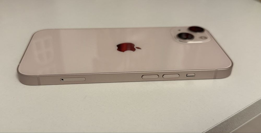 Iphone 13 różowy