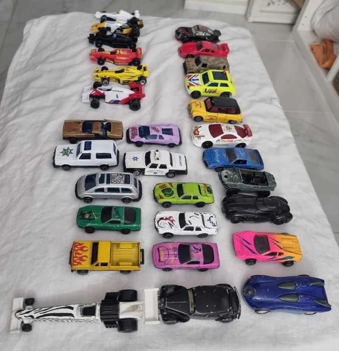 Carros em Ferro para Coleção