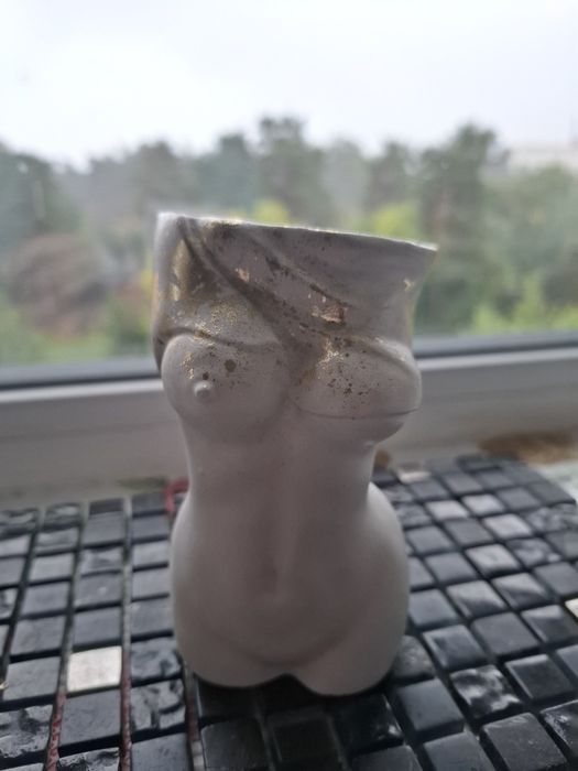 Статуетка/ жіночий силует