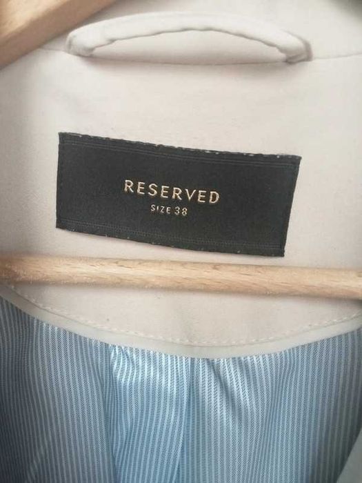 Beżowa marynarka żakiet Reserved 38