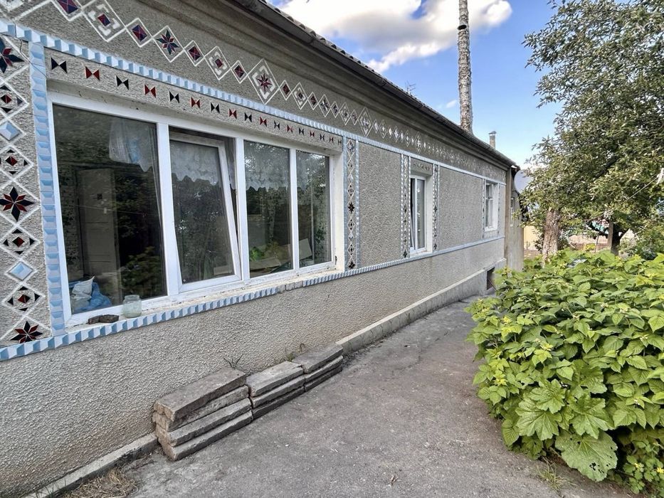 Продам будинок з великою територією