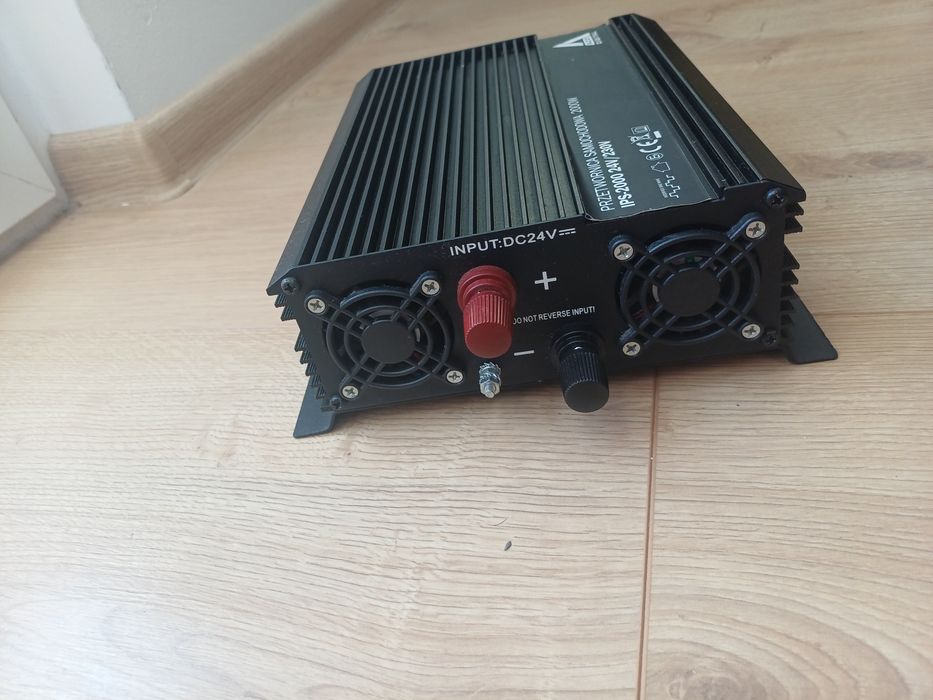 AZO Digital Samochodowa przetwornica napięcia 24 VDC / 230 VAC IPS-2000 2000W