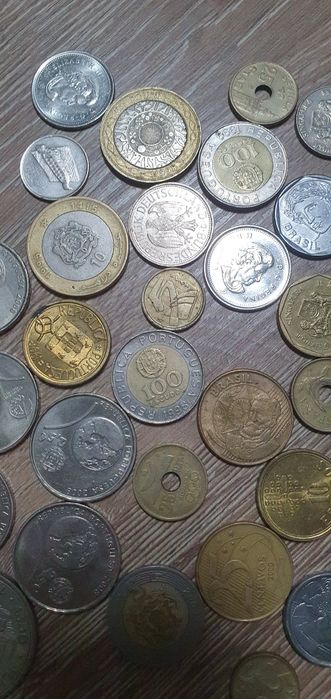 Notas e moedas coleção