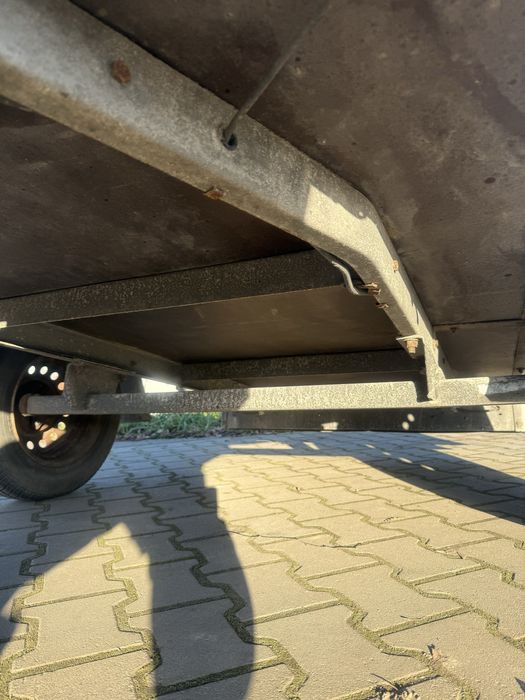 Przyczepka samochodowa