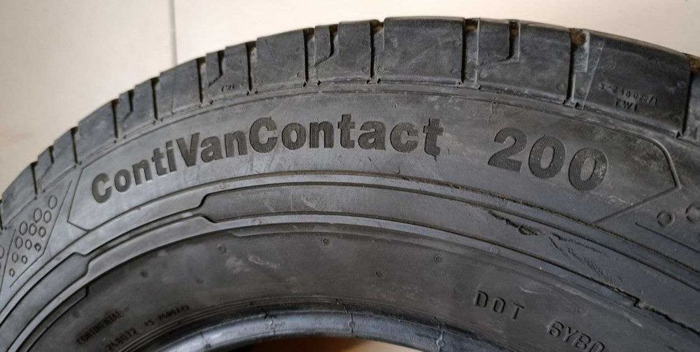Пара шин б/у 235/65R16C 115/113R Continental ContiVanContact 200