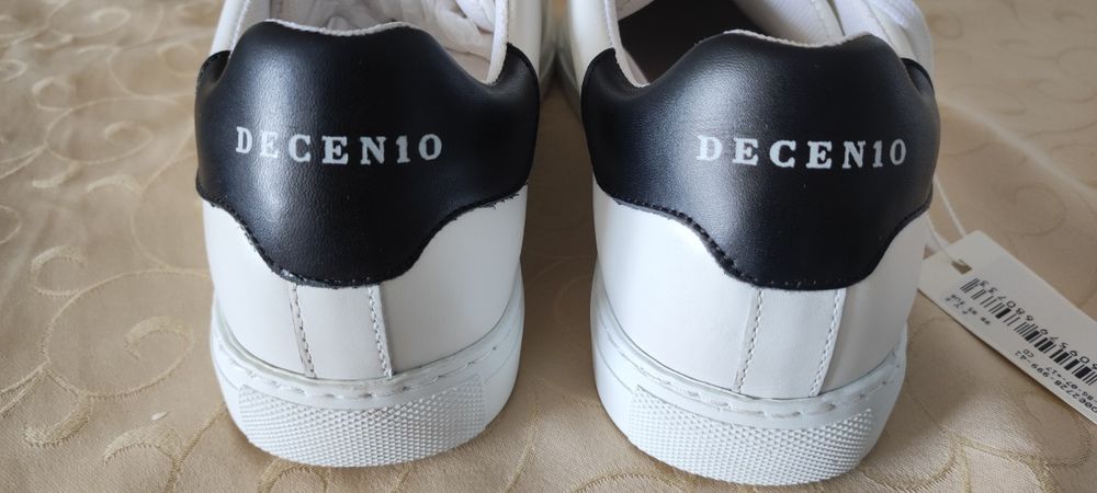 Sneakers Decenio em pele novas! T:41