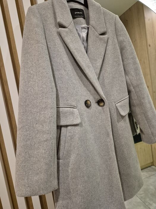 Plaszcz grubszy szary Stradivarius S/M