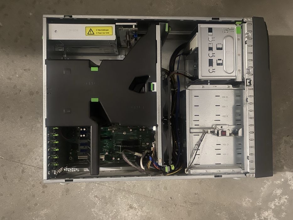 Fujitsu Primergy TX200 S7 Xeon E5-2420