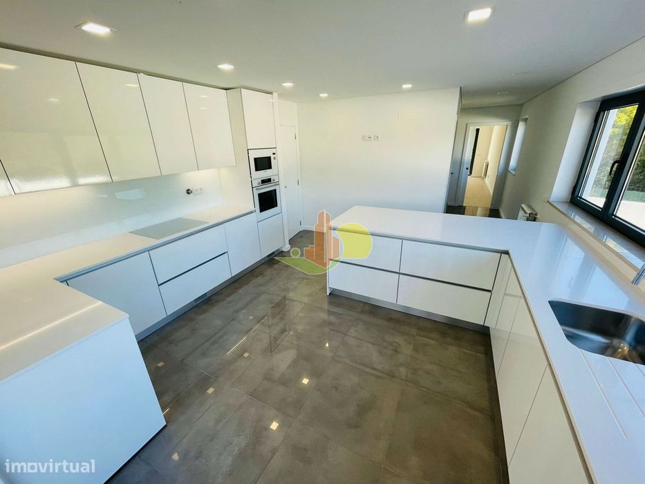 M4 c/ Terreno - NOVA