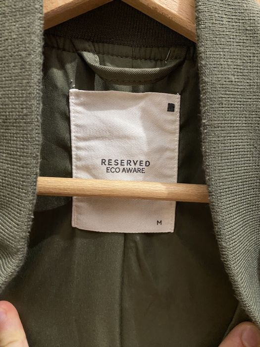 Zielona khaki kurtka przejściowa bomberka M Reserved