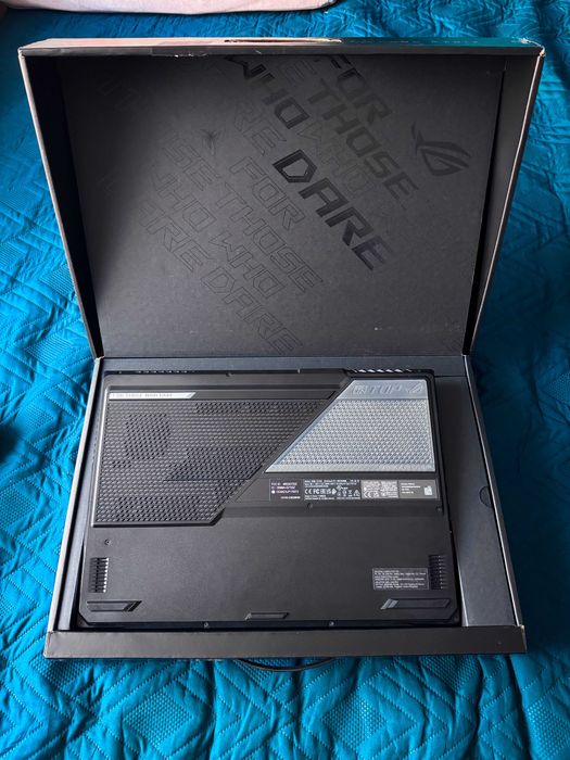 Laptop Asus rog strix scar 3070 ti, 32gb, 2TB