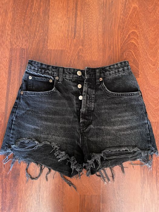 Продам шорти Zara