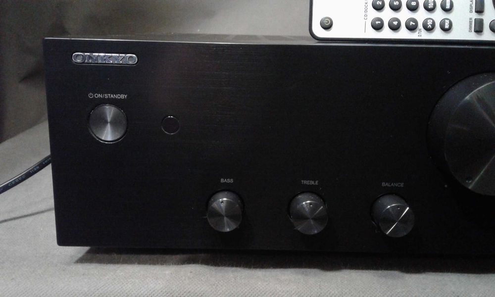 ONKYO A-9010, pilot ,wzmacniacz stereo