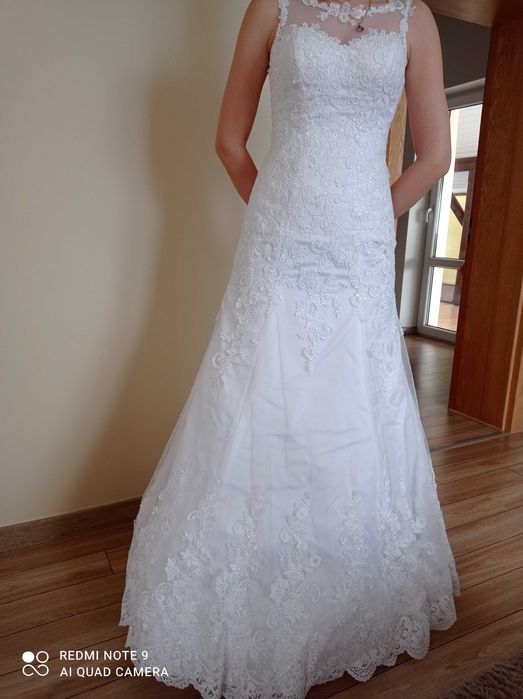 Koronkowa Suknia Ślubna