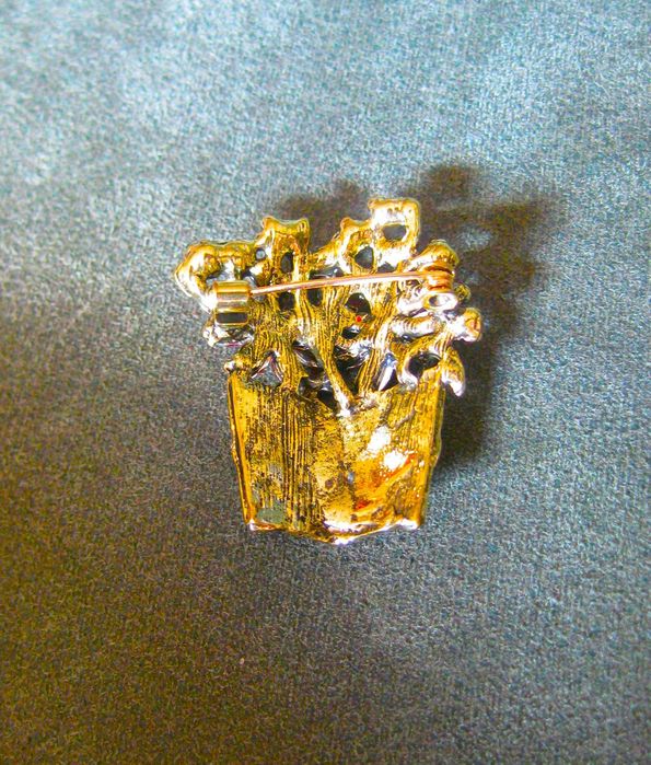 Alfinete / Broche / Pregadeira Vaso Flores Coloridas NOVO