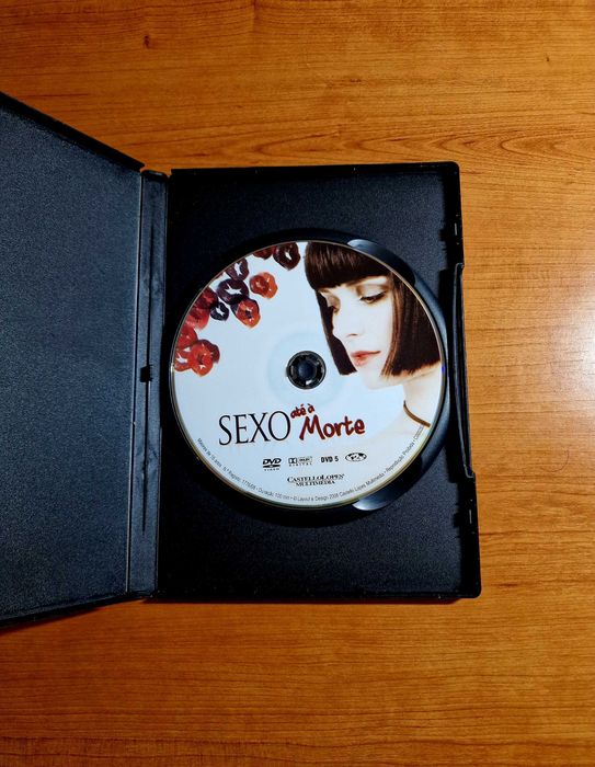 SEXO ATÉ À MORTE (Simon Baker/Winona Ryder/Leslie Bibb/Julie Bowen)