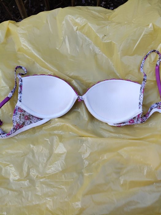 Biustonosz damski rozmiar 75B firma Intimissimi