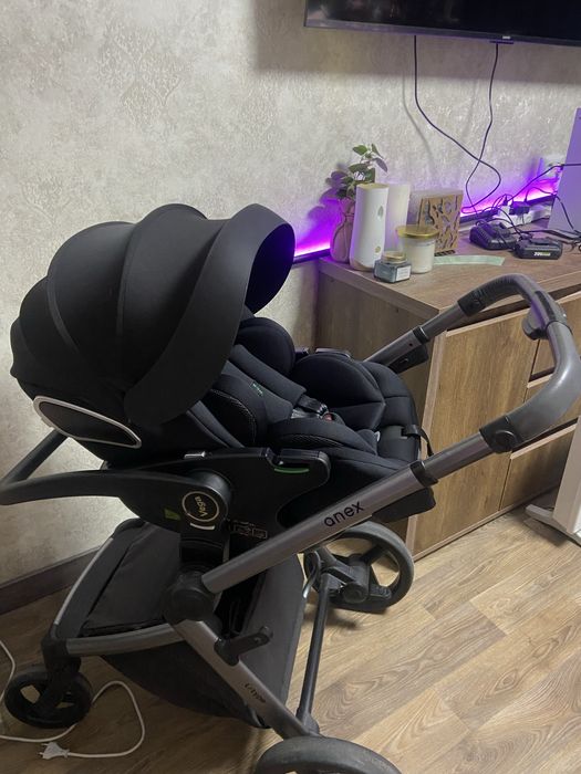Продам автокрісло Carrello Vega