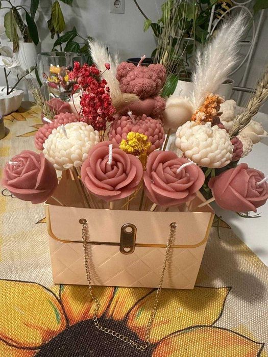 Свічкові букети ручної роботи – ідеальний подарунок на 14 лютого