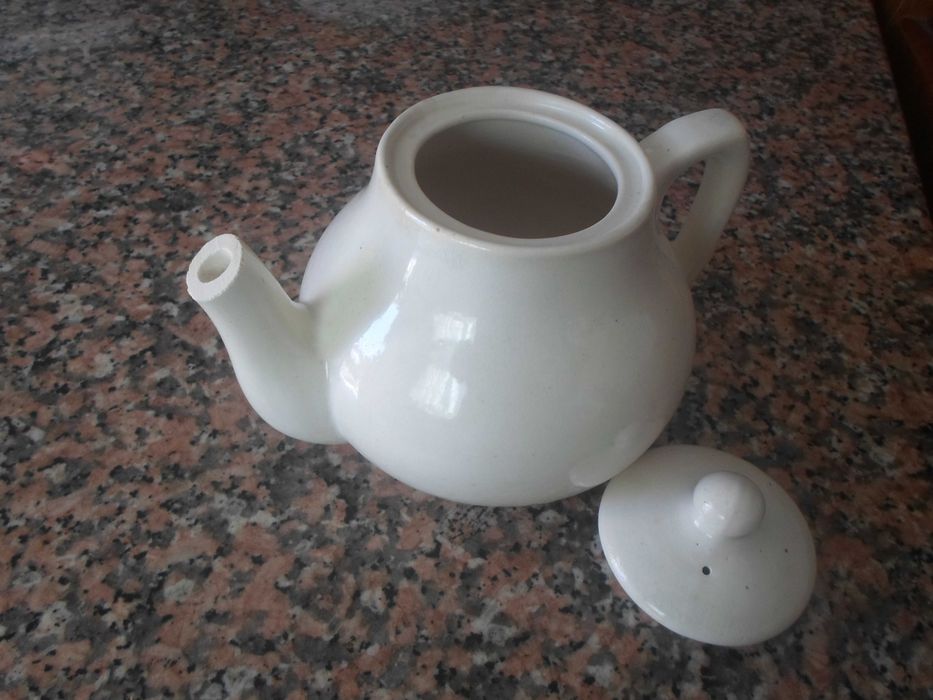 louças e antiguidades