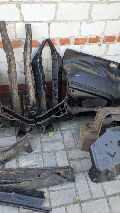 Запчасти Нива 2121 лонжерони,крило,стакан ніва