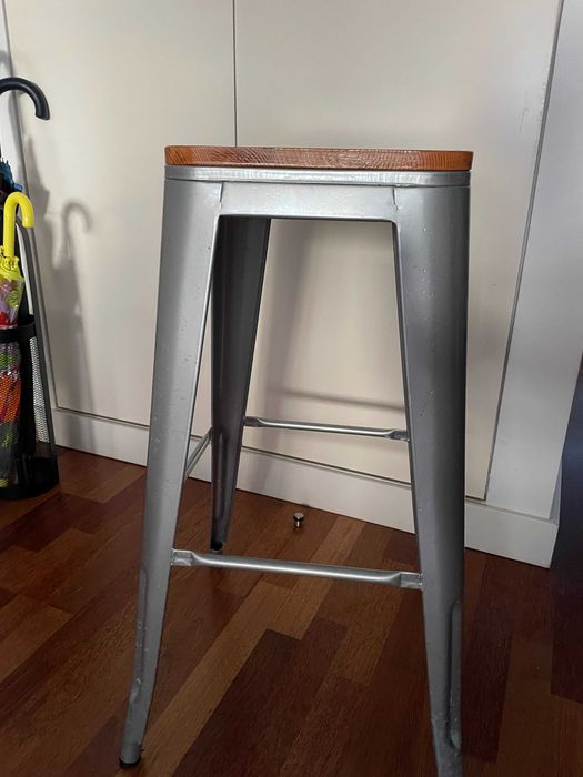 Bancos Altos (2 unidades)