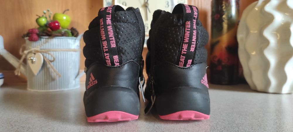 buty zimowe Adidas dla dziewczynki rozmiar 30