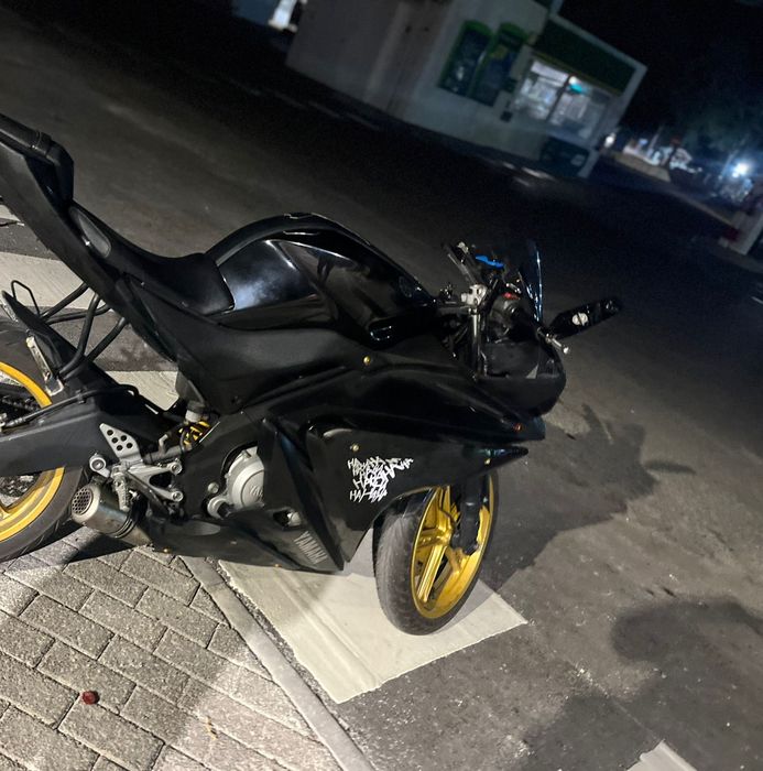 Yamaha YZF -R 125