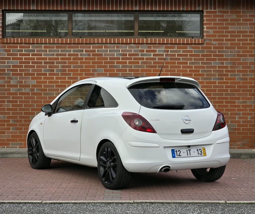 Opel Corsa D 1.2  75cv  Black Edition