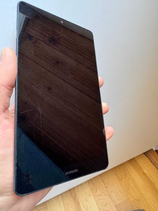 Планшет Huawei mediapad t3 7" 1/16 GB 4 ядра, Android 4.4.4, 5000 мАг