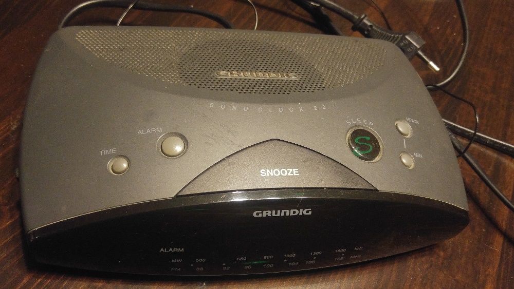 Relógio despertador GRUNDIG