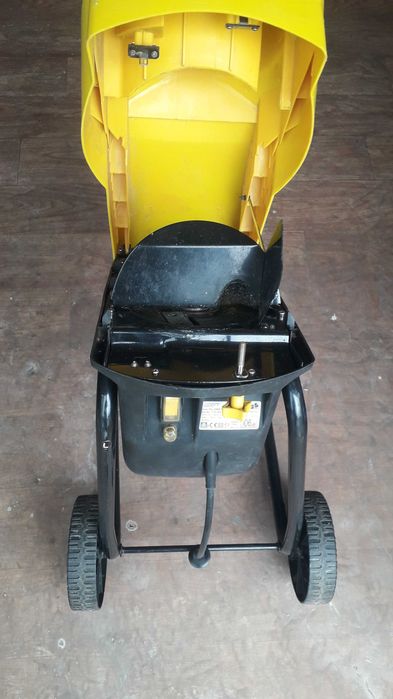 AL-KO NewTec2400R щепоріз, подрібнювач гілок, измельчитель,сучкорез