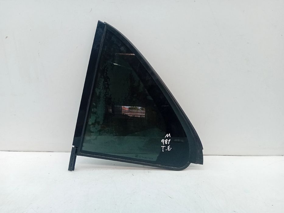 Vidro triangular da porta trás esquerdo MERCEDES-BENZ GLE (V167)