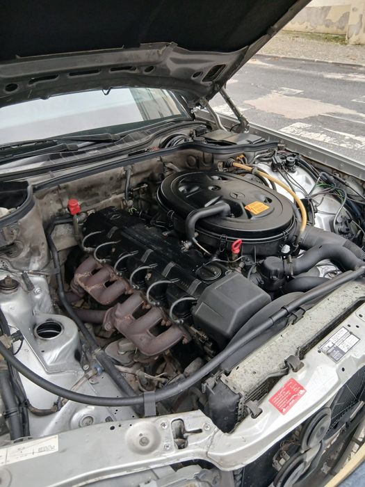 Mercedes SE 300 W126