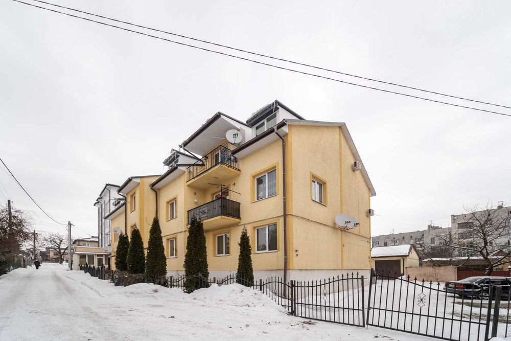 Продаж квартири  м Винники